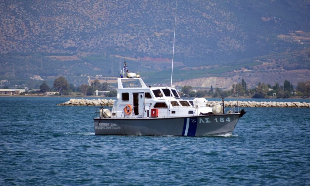 Επίθεση σε καπετάνιο τουριστικού σκάφους