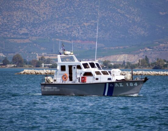 Επίθεση σε καπετάνιο τουριστικού σκάφους